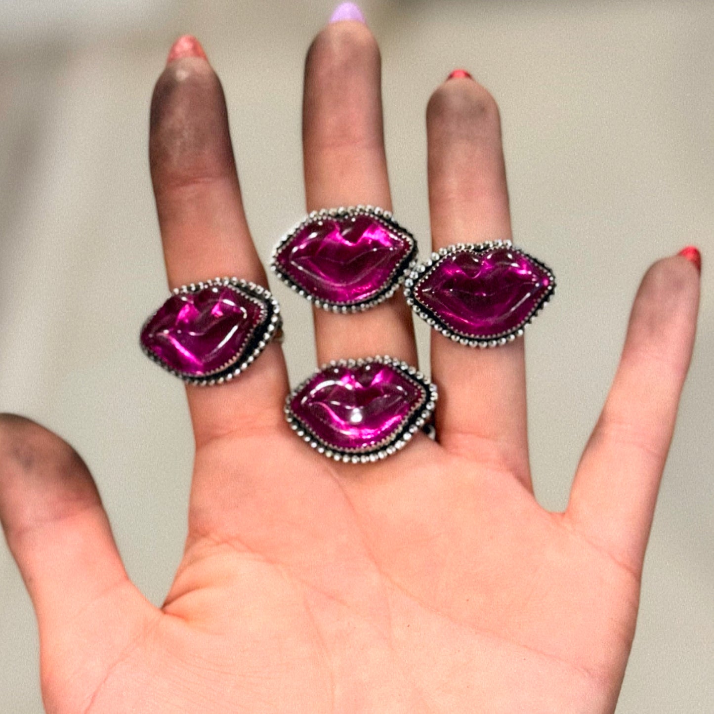 Hot Pink Lips Ring