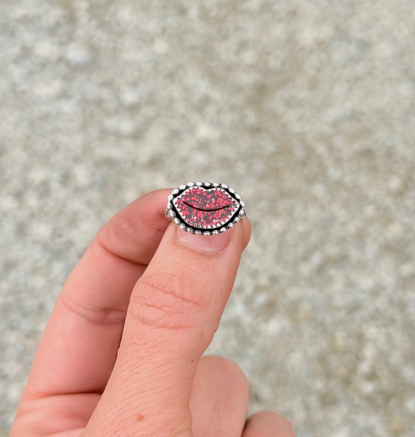 Mini Red Hot Lips Ring